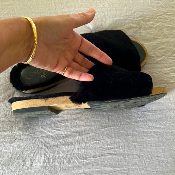 fur sandals very comfortable in black - Picture 3 of 7